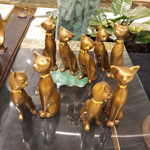 Animal รูปปั้นทองเหลือง