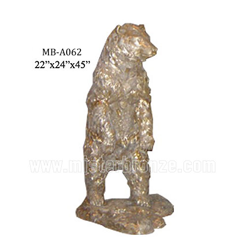 รูปปั้นหมีทองเหลือง